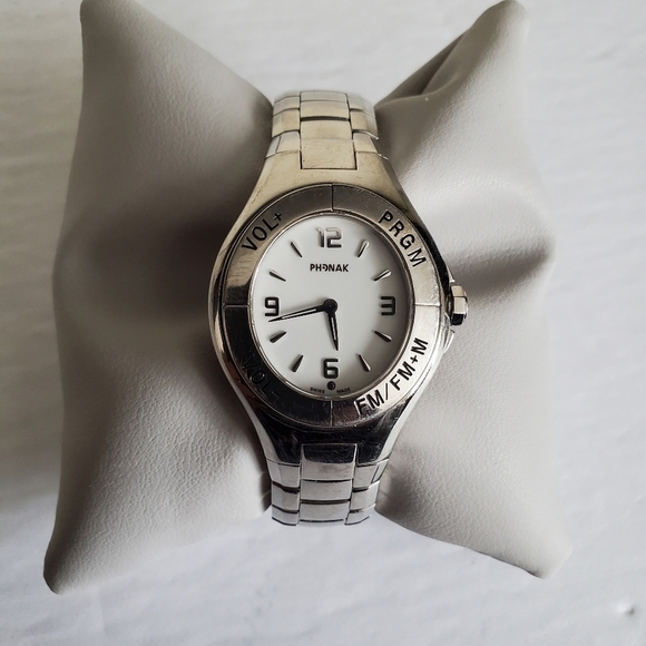 Phonak Hearing Aid Controller Watch Pilot 2 - Picture 5 of 13